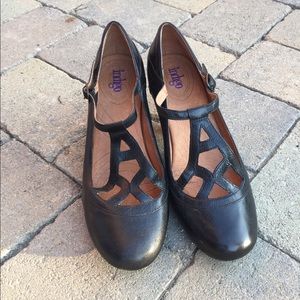 Clarks Black Cutout Heels